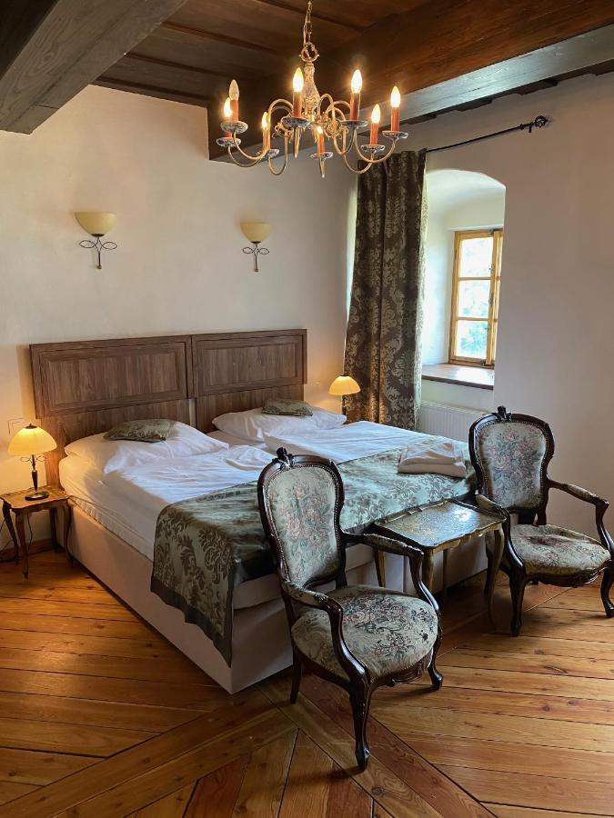 Zamek Kolstejn - Hotel Chateau Goldenstein Branná エクステリア 写真