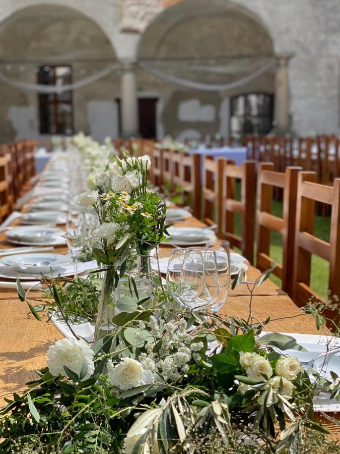 Zamek Kolstejn - Hotel Chateau Goldenstein Branná エクステリア 写真