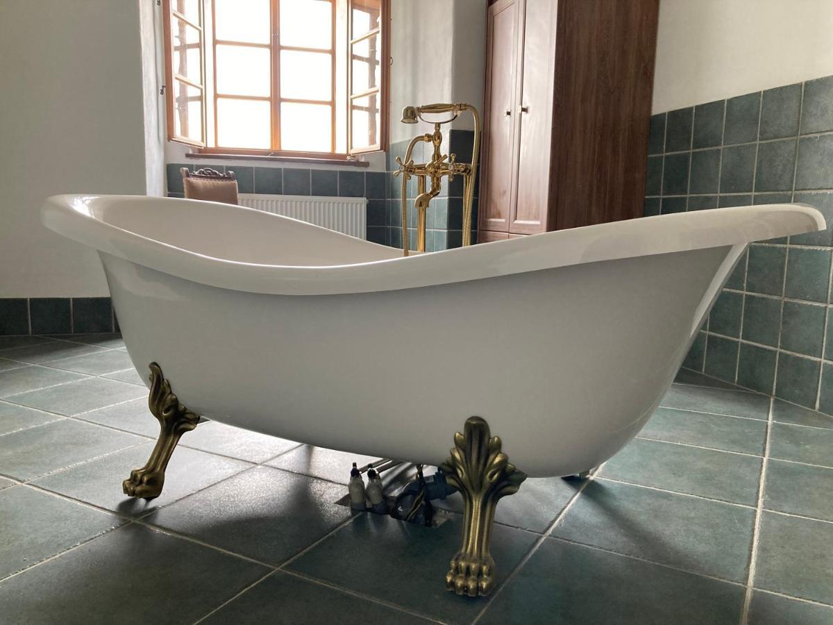 Zamek Kolstejn - Hotel Chateau Goldenstein Branná エクステリア 写真
