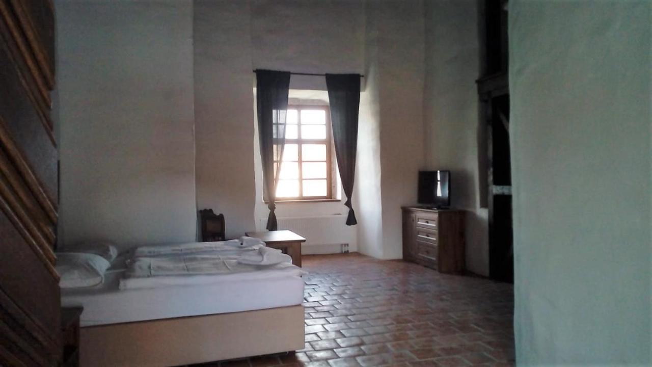 Zamek Kolstejn - Hotel Chateau Goldenstein Branná エクステリア 写真