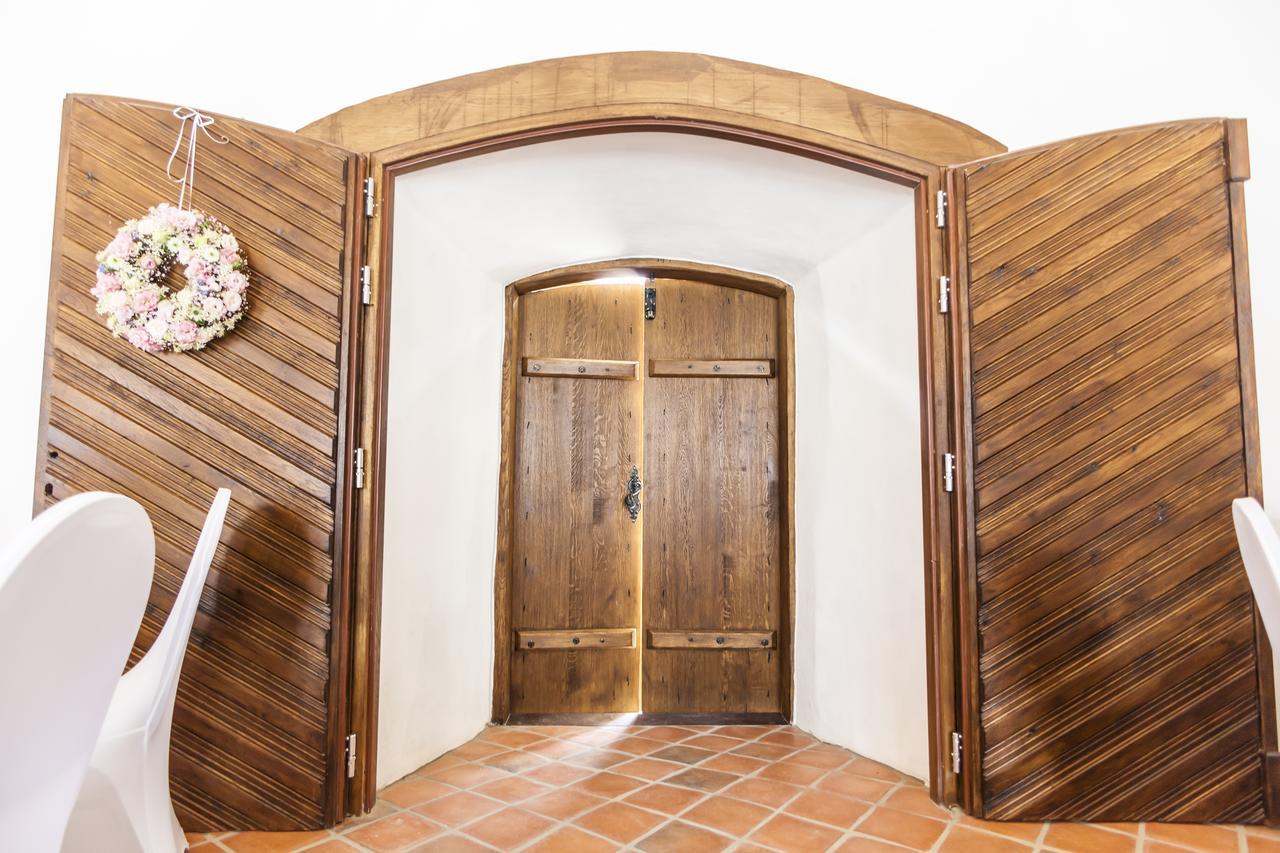 Zamek Kolstejn - Hotel Chateau Goldenstein Branná エクステリア 写真